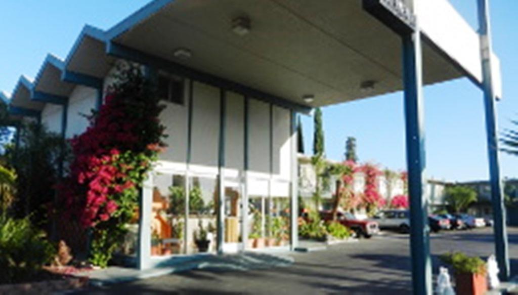 Antioch Executive Inn ภายนอก รูปภาพ