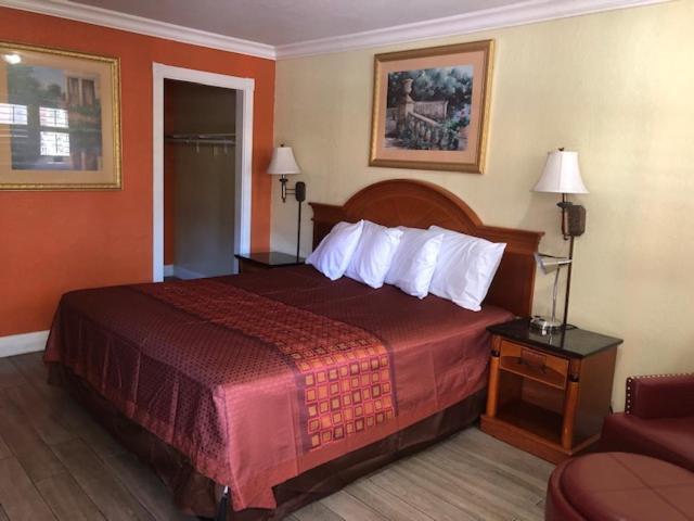 Antioch Executive Inn ภายนอก รูปภาพ